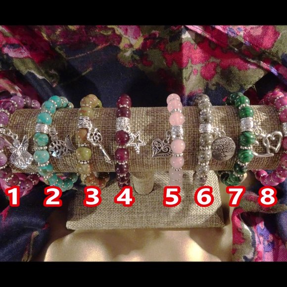 Handmade single-charm stretch bracelets - Picture 14 of 15